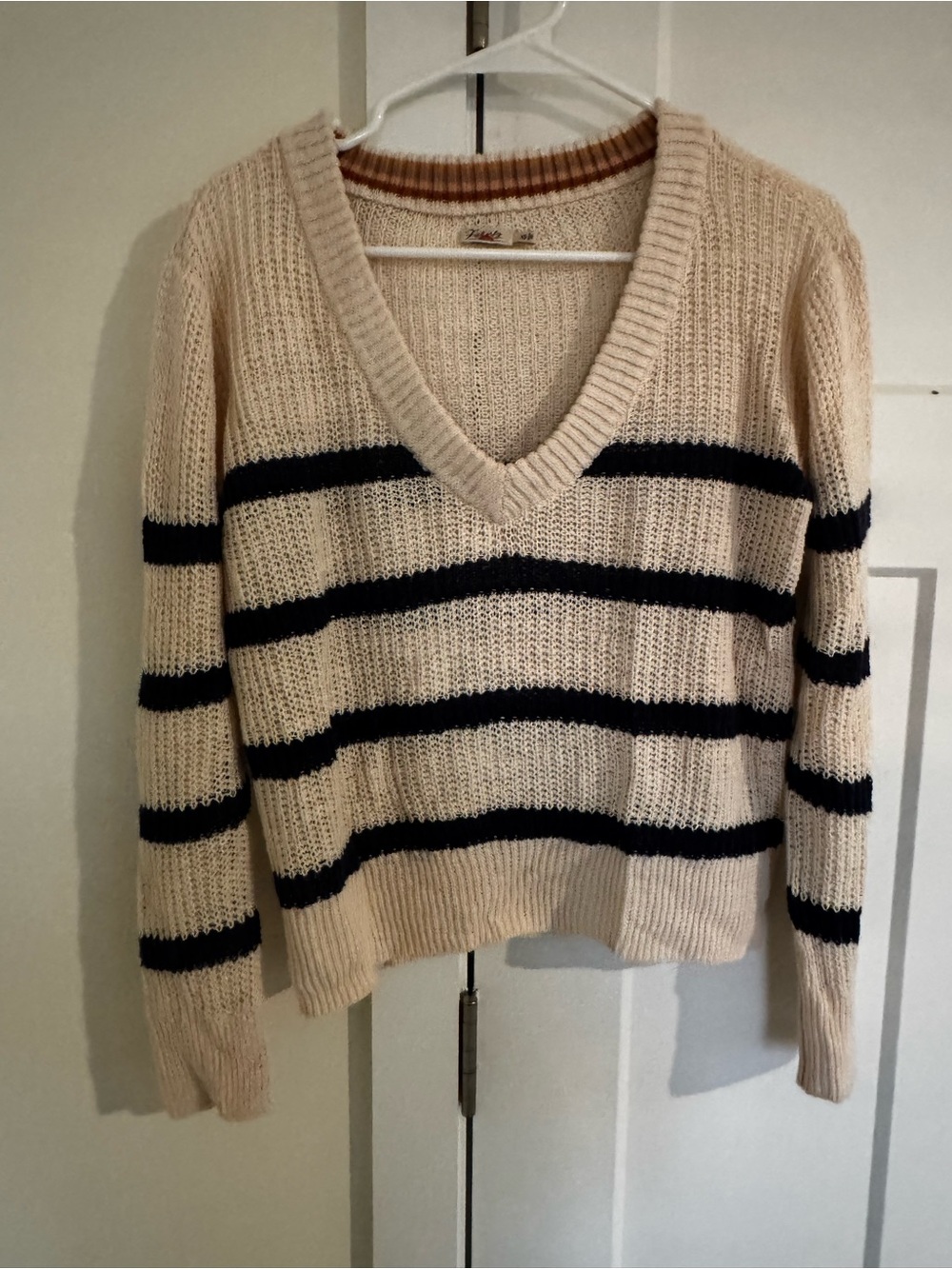 Faherty Cream and navy Striped V-Neck Sweater